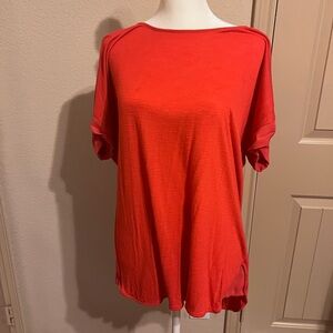The limited women’s top